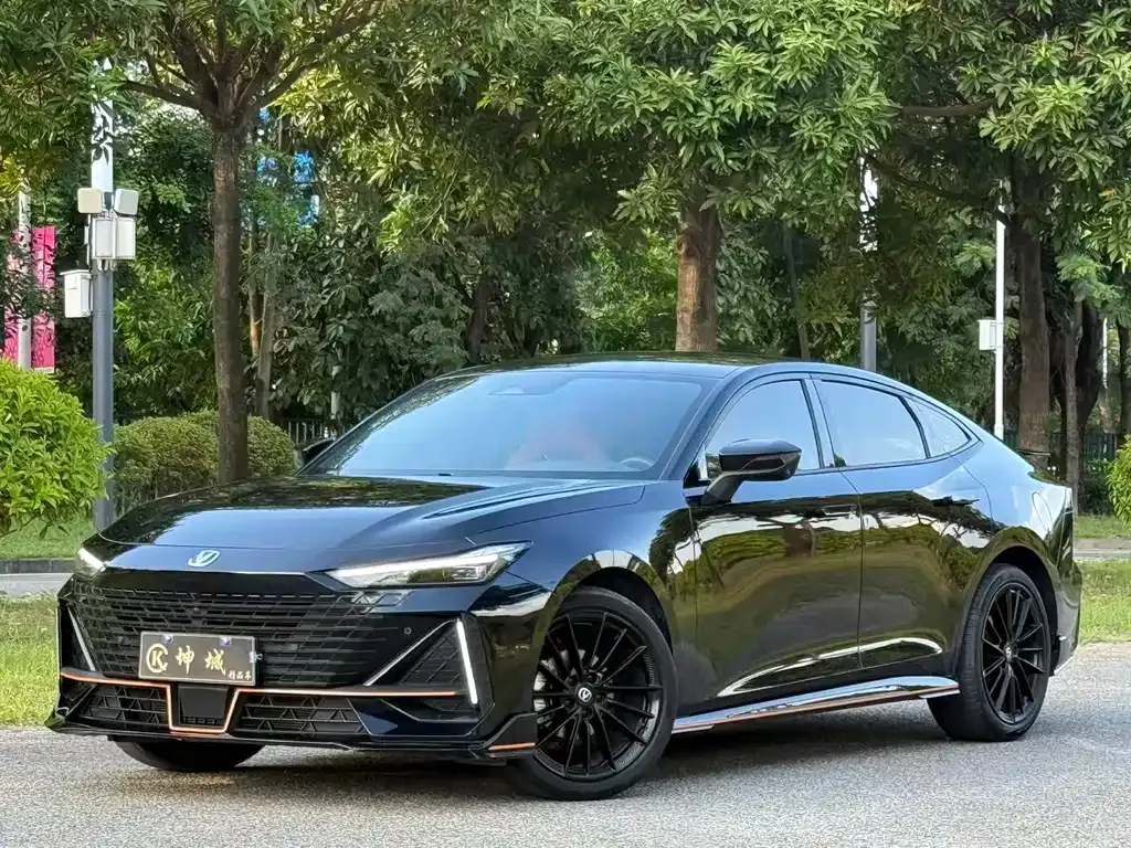 Changan UNI-V 2023 из CN, фото 1