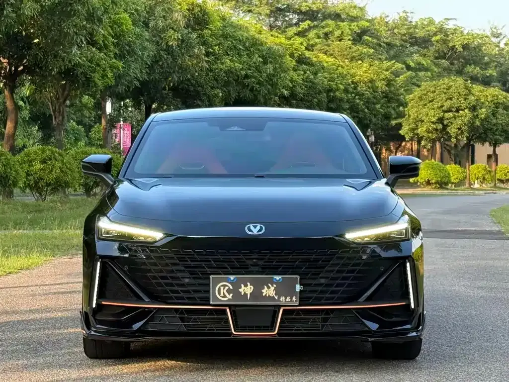 Changan UNI-V 2023 из CN, фото 2