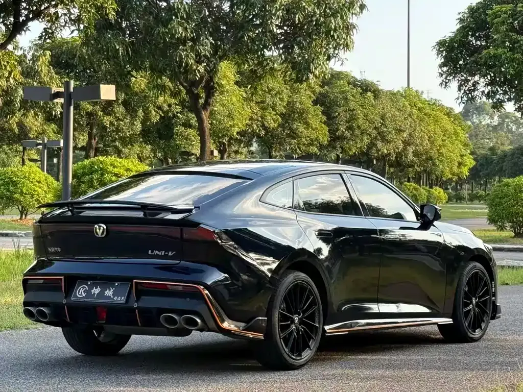 Changan UNI-V 2023 из CN, фото 6