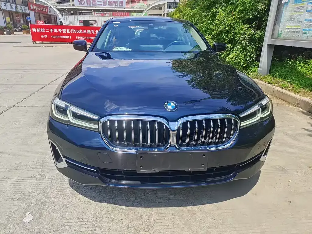 BMW 5 Series — фото 2
