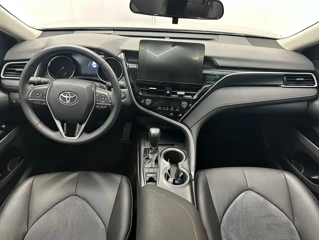 Toyota Camry 2022 из CN, фото 6