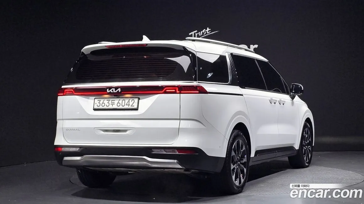 Kia Carnival — фото 2