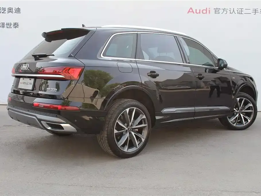 Audi Q7 2021 из CN, фото 3