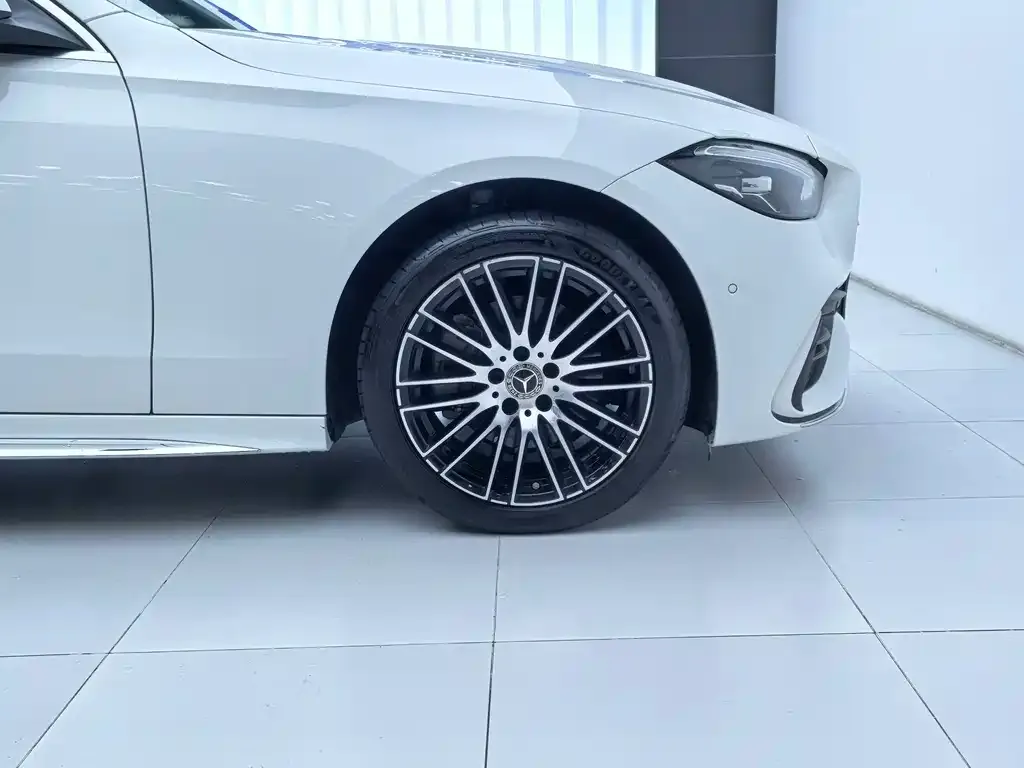 Mercedes-Benz C-Class — фото 10