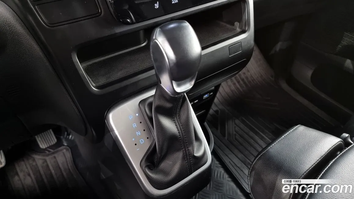 Hyundai Staria — фото 9