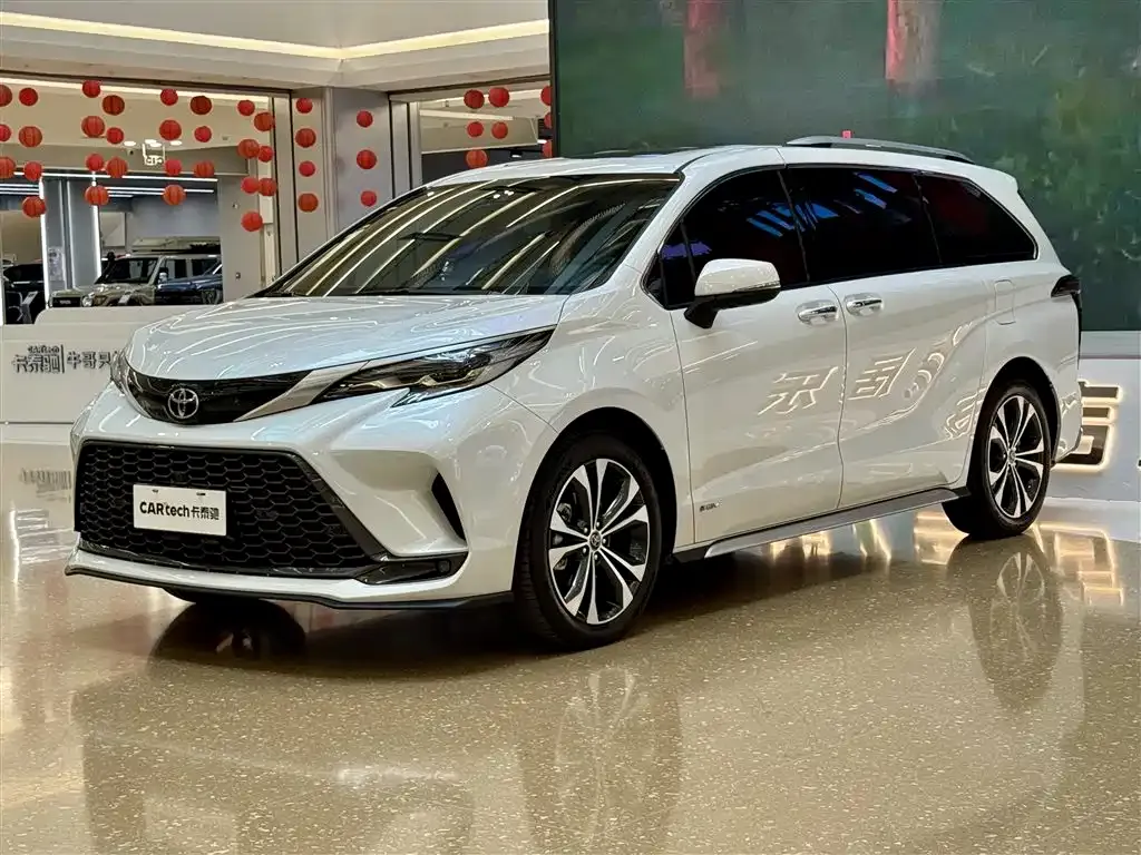 Toyota Granvia 2024 из CN, фото 1