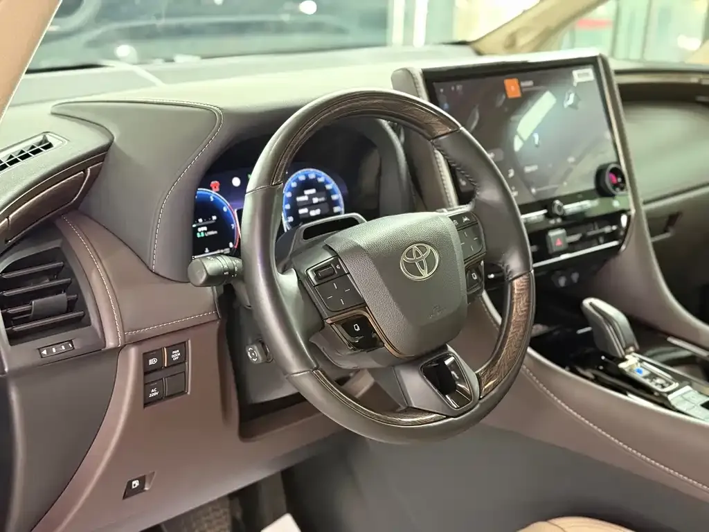 Toyota Alphard 2025 из CN, фото 8