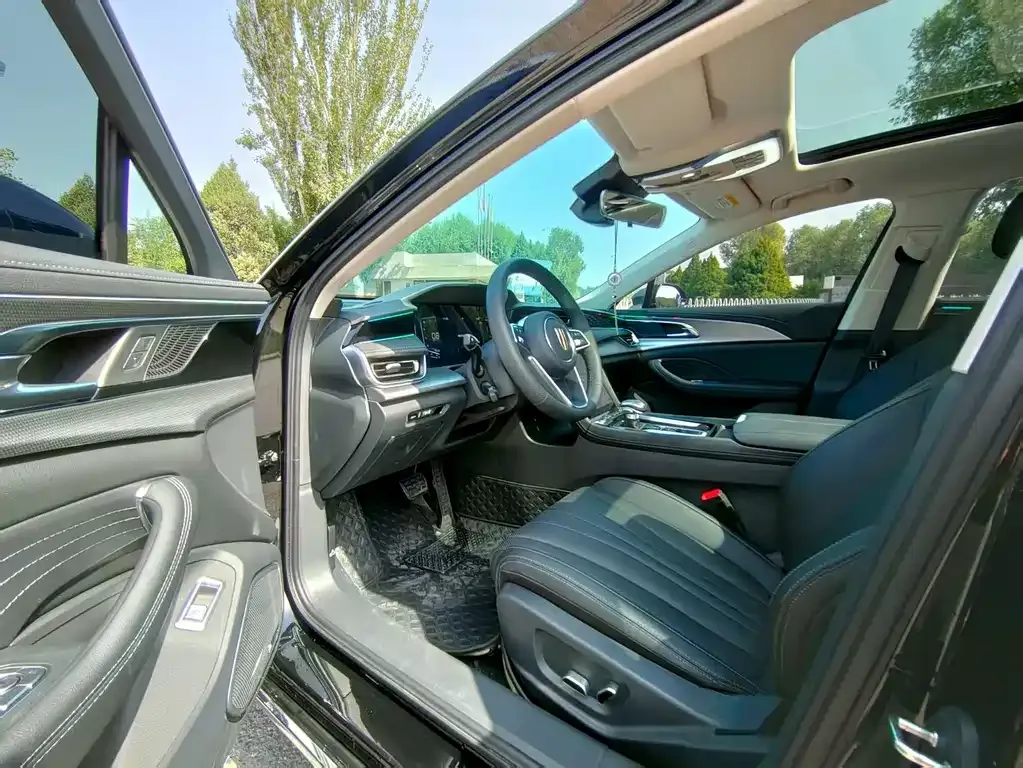 Hongqi H5 2025 из CN, фото 4
