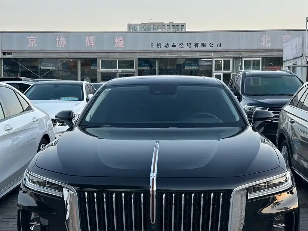 Hongqi H9 — фото 2