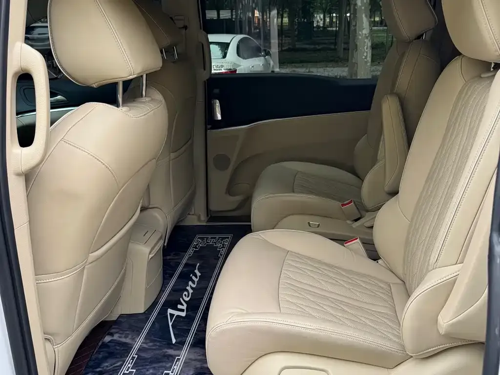 Buick GL8 2023 из CN, фото 7