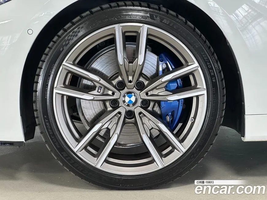 BMW 4-Series 2024 из KR, фото 5