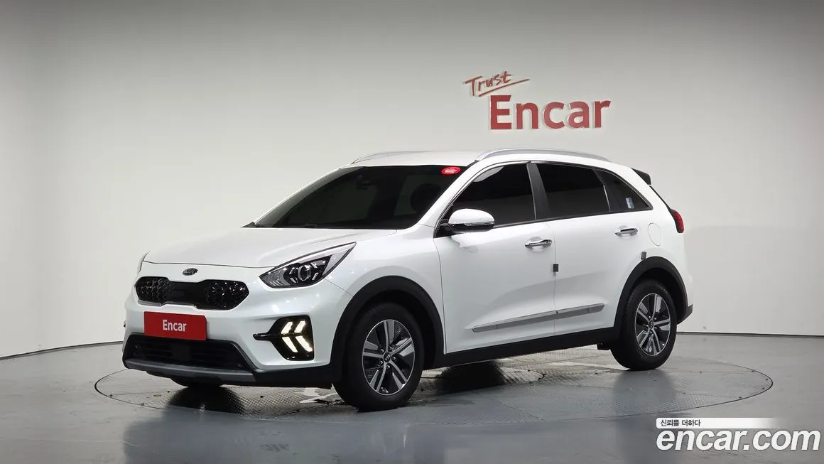 Kia Niro — фото 1