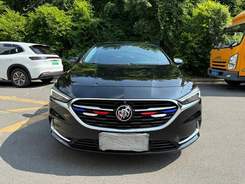 Buick LaCrosse 2023 из CN, фото 2