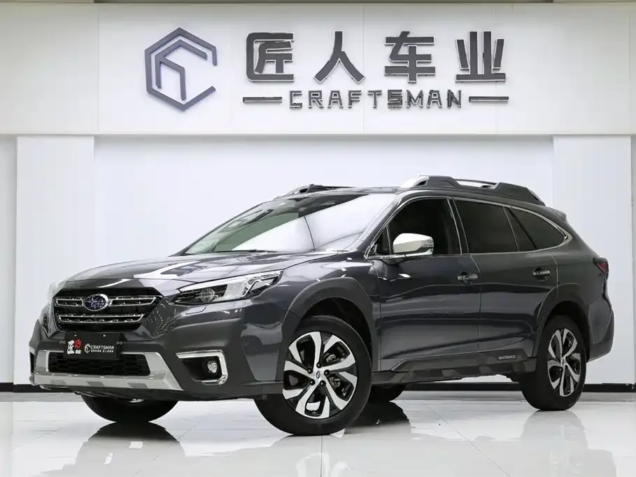 Subaru Outback — фото 1