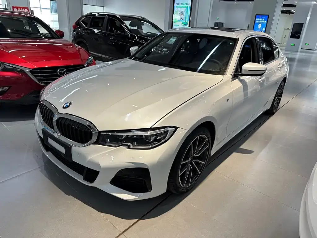 BMW 3 Series 2021 из CN, фото 1