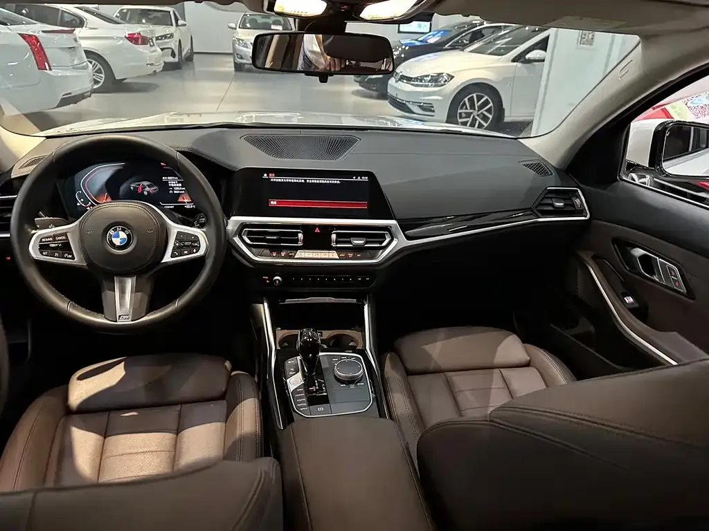 BMW 3 Series 2021 из CN, фото 9