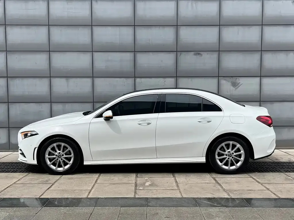 Mercedes-Benz A-Class 2021 из CN, фото 3
