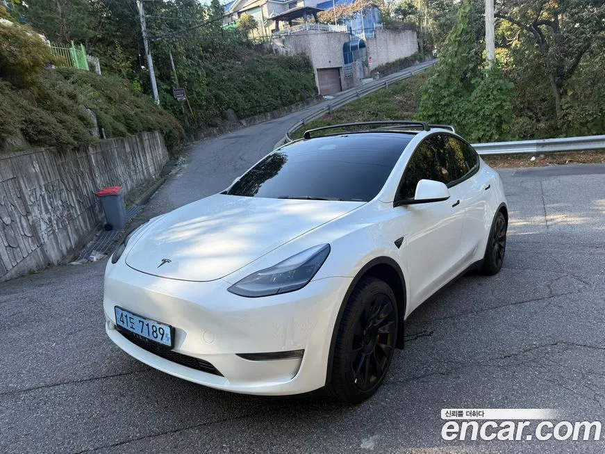 Tesla Model Y 2022 из KR, фото 2