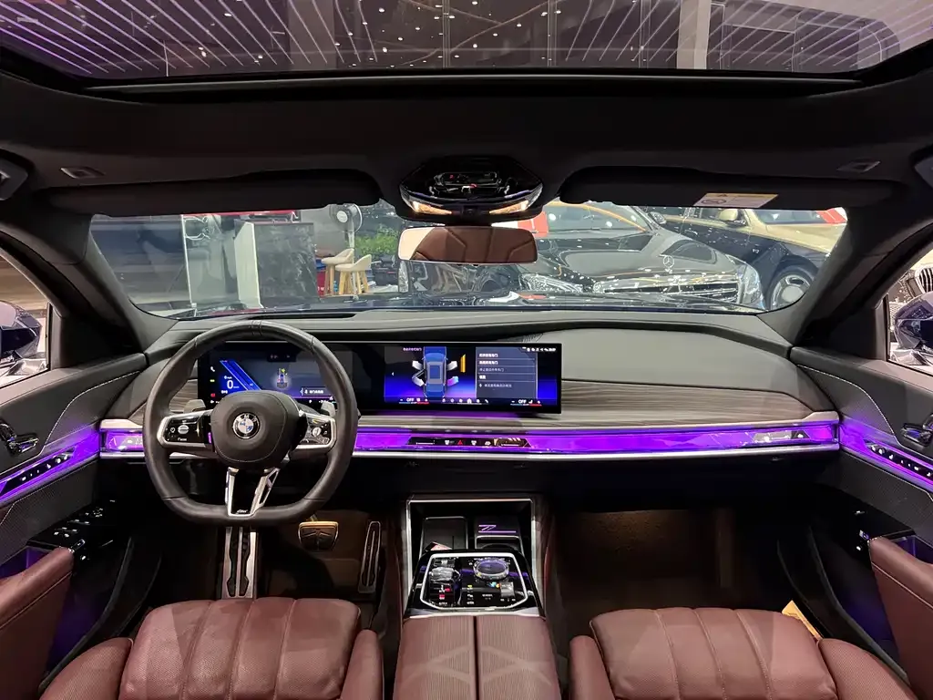 BMW 7 Series 2023 из CN, фото 9