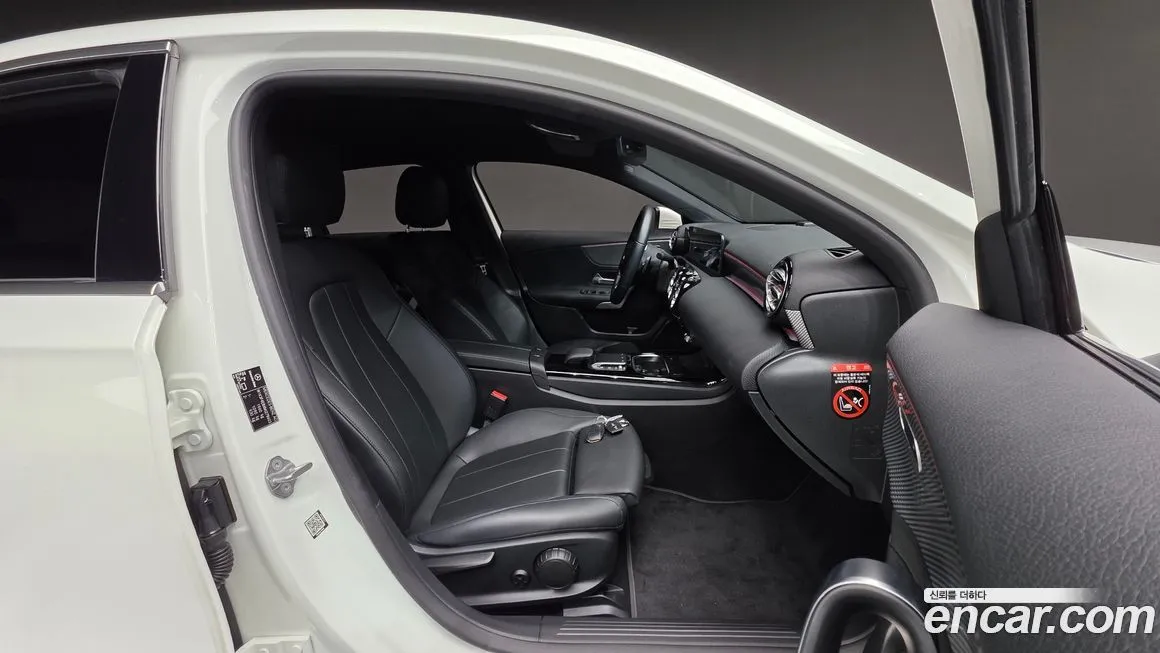 Mercedes-Benz A-Class — фото 10