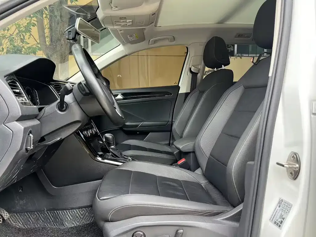Volkswagen T-Roc 2022 из CN, фото 5