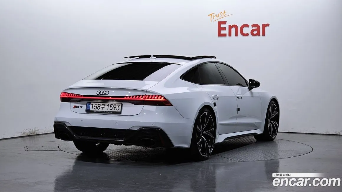 Audi RS7 2021 из KR, фото 2