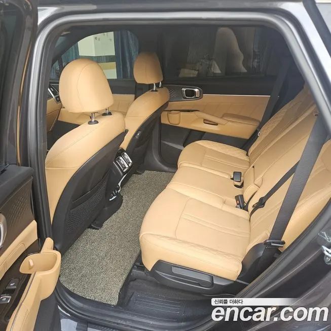 Kia Sorento — фото 9