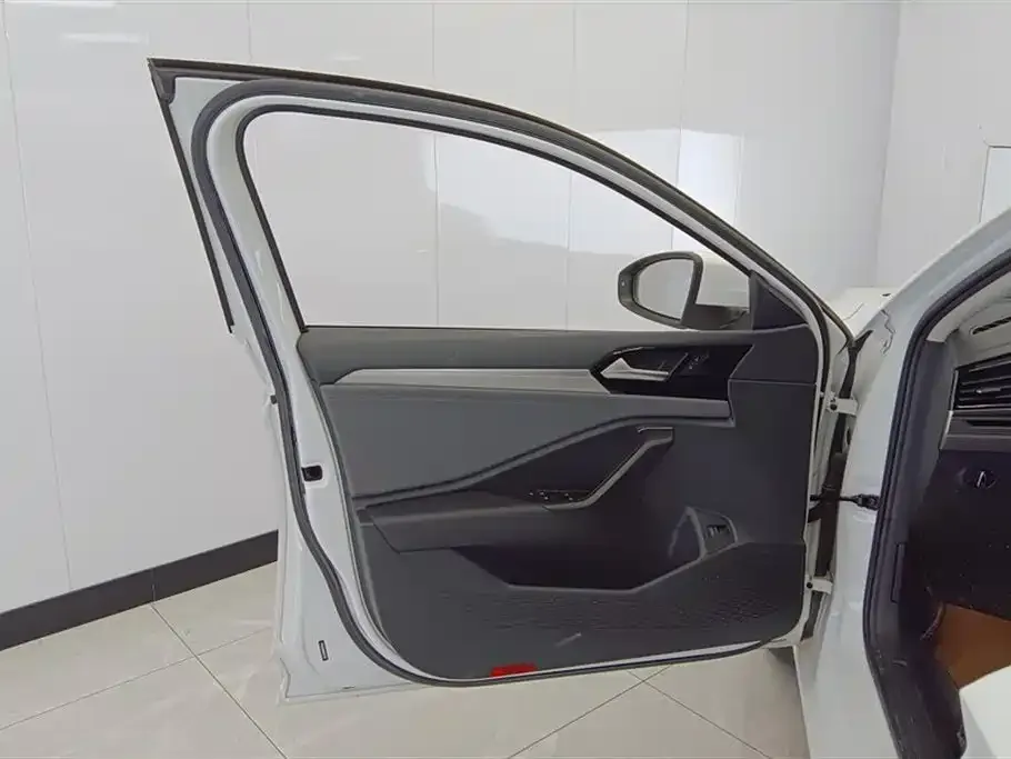Volkswagen Sagitar 2021 из CN, фото 7