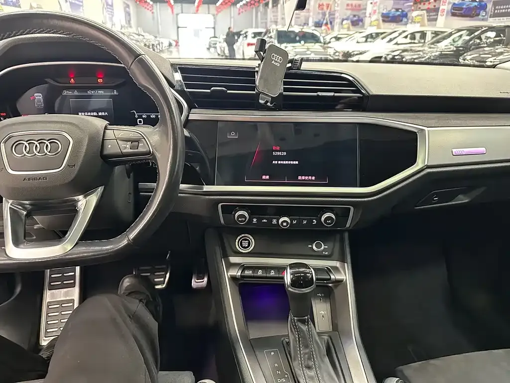 Audi Q3 2022 из CN, фото 10