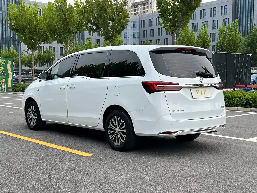 Buick GL8 2021 из CN, фото 3