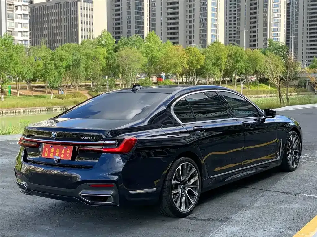 BMW 7 Series 2023 из CN, фото 4