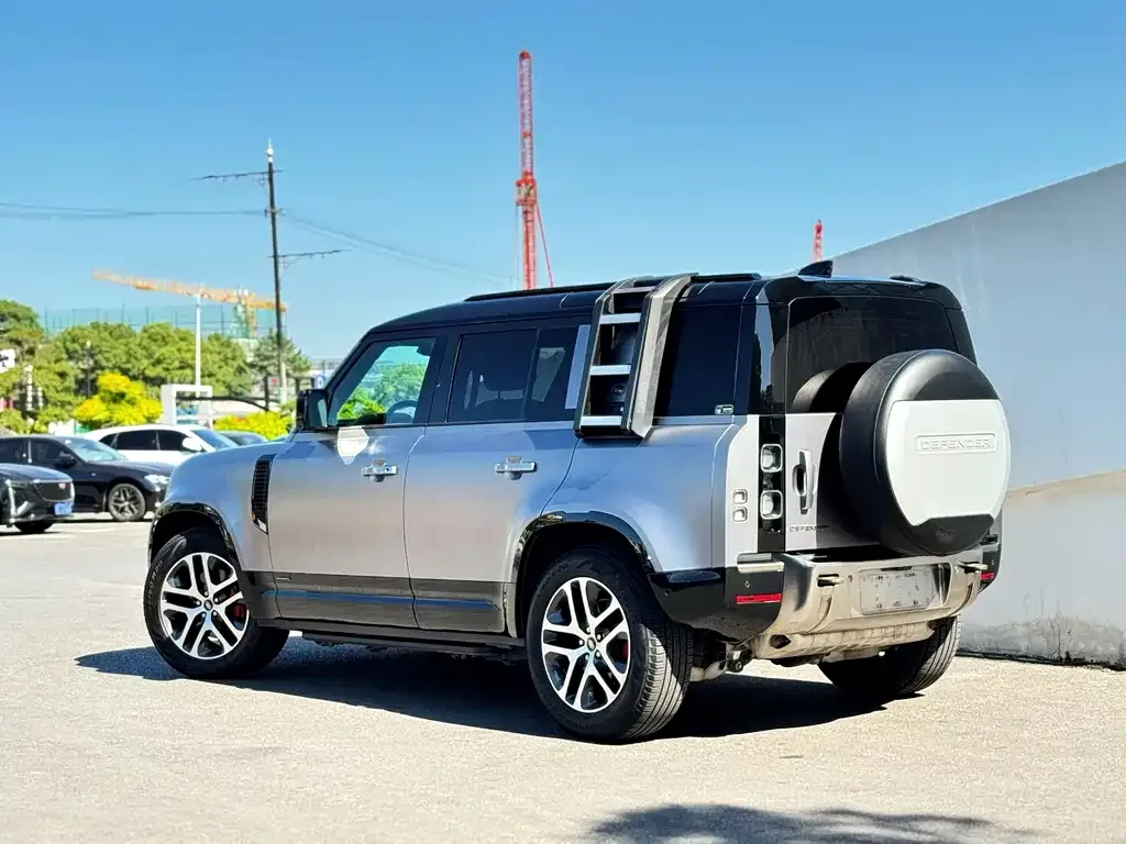 Land Rover Defender — фото 4