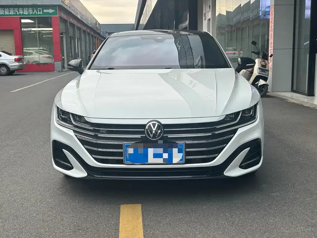 Volkswagen CC 2022 из CN, фото 2