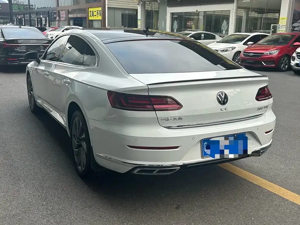 Volkswagen CC 2022 из CN, фото 3