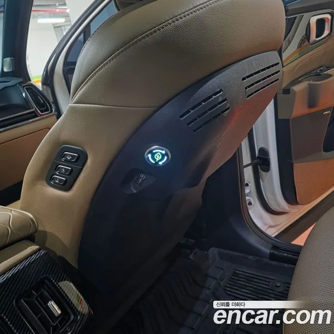 Kia Sorento — фото 10