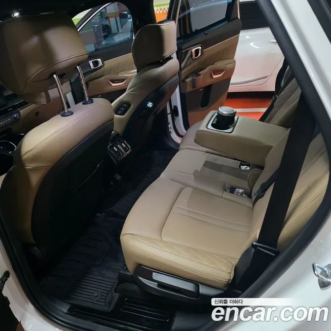 Kia Sorento — фото 7