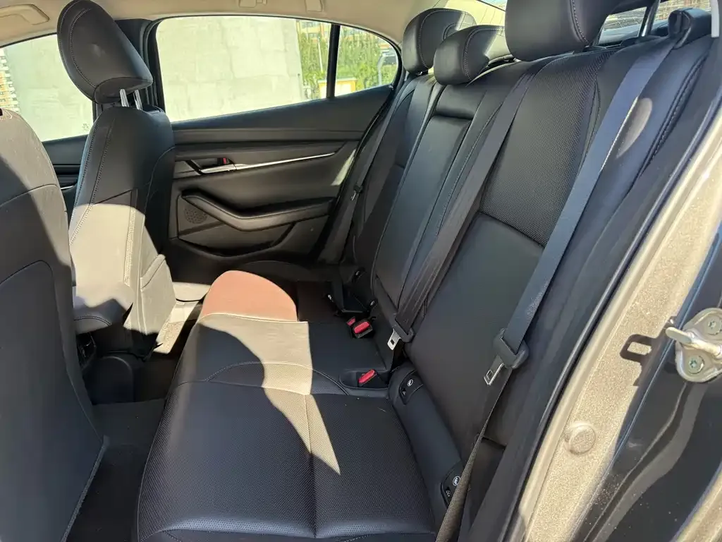 Mazda 3 Axela 2021 из CN, фото 10