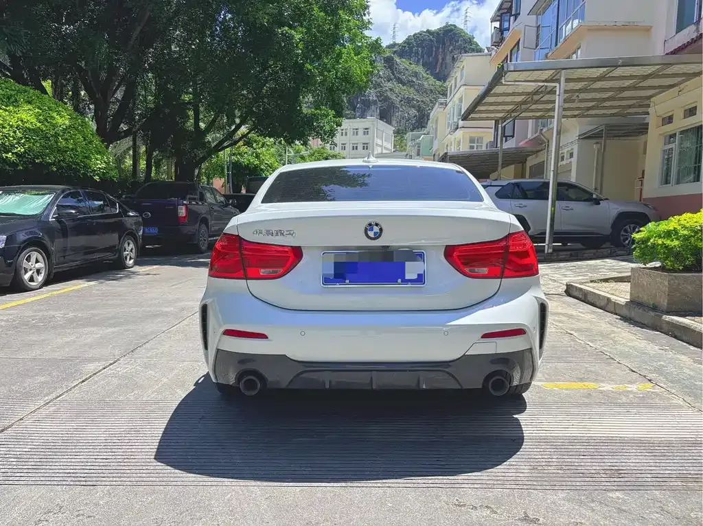 BMW 1 Series 2021 из CN, фото 4