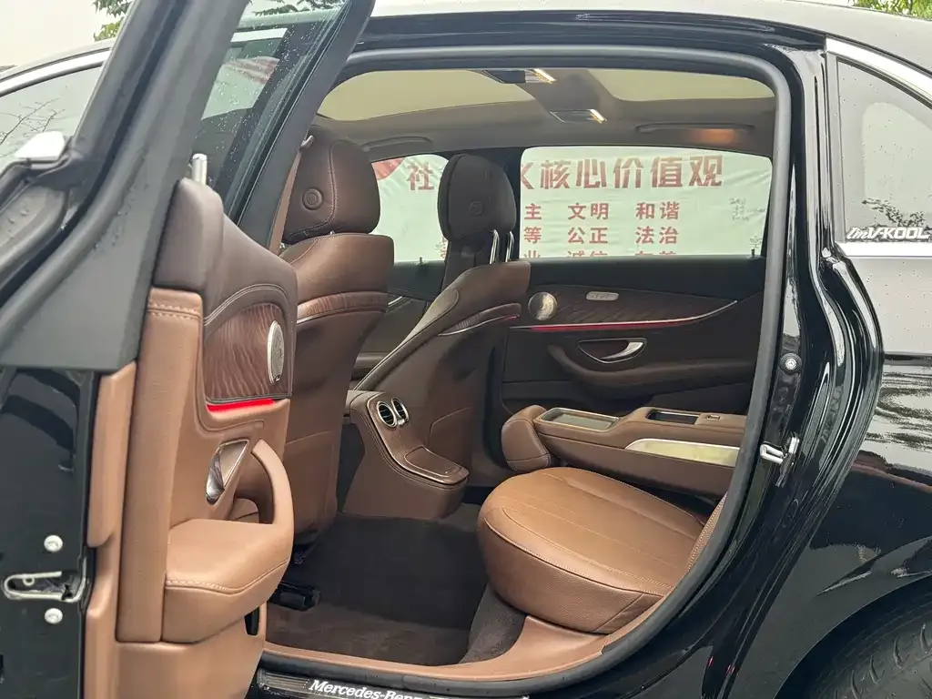 Mercedes-Benz E-Class 2022 из CN, фото 6