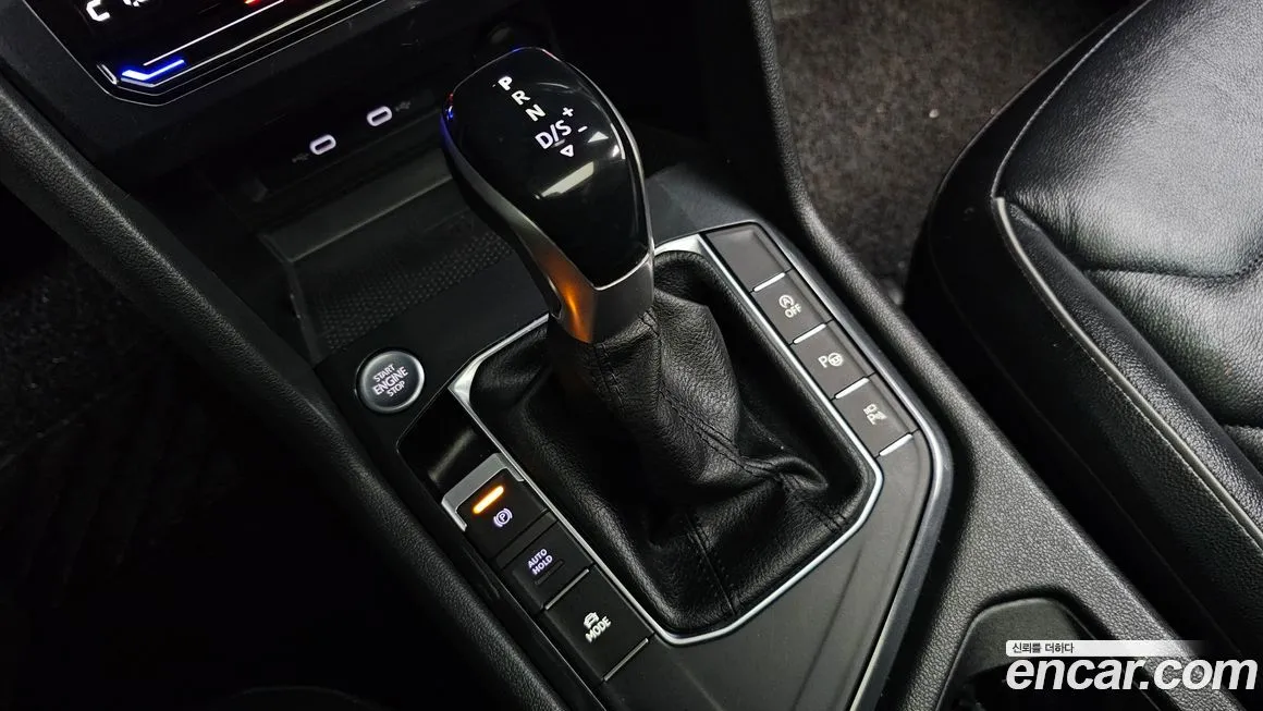 Volkswagen Tiguan — фото 9