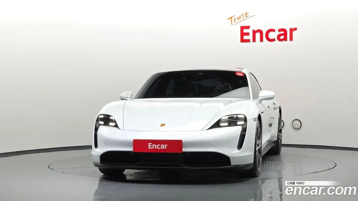 Porsche Taycan 2023 из KR, фото 3