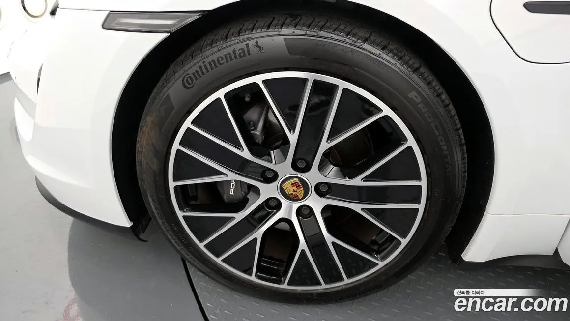 Porsche Taycan 2023 из KR, фото 5