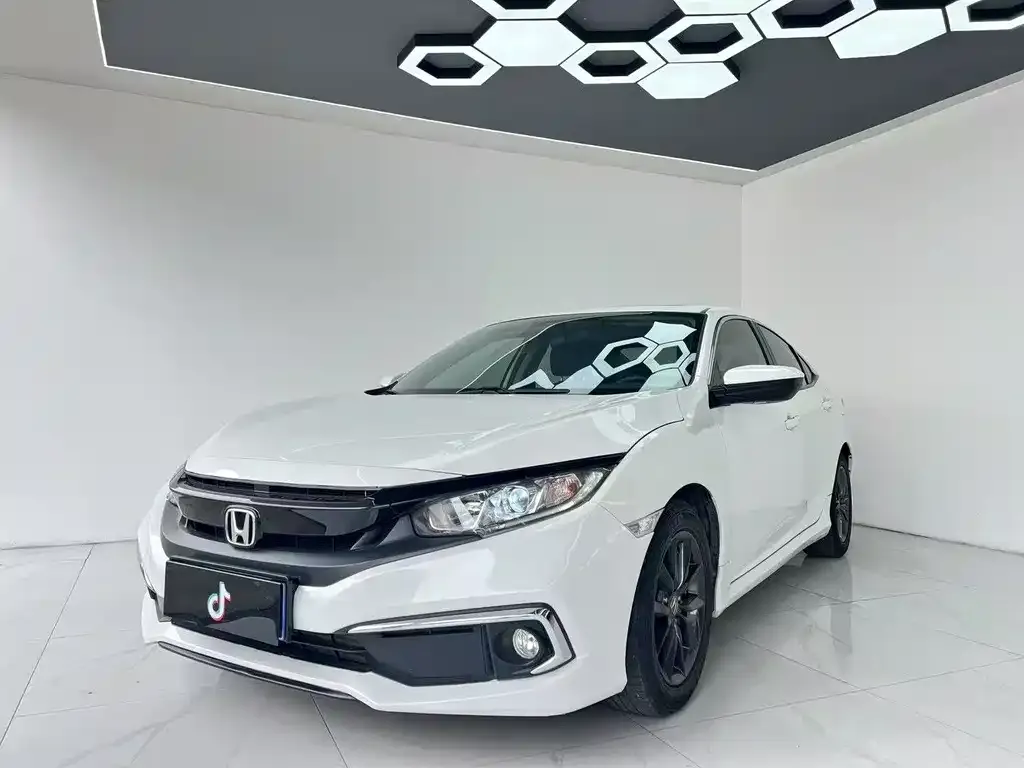 Honda Civic 2021 из CN, фото 2