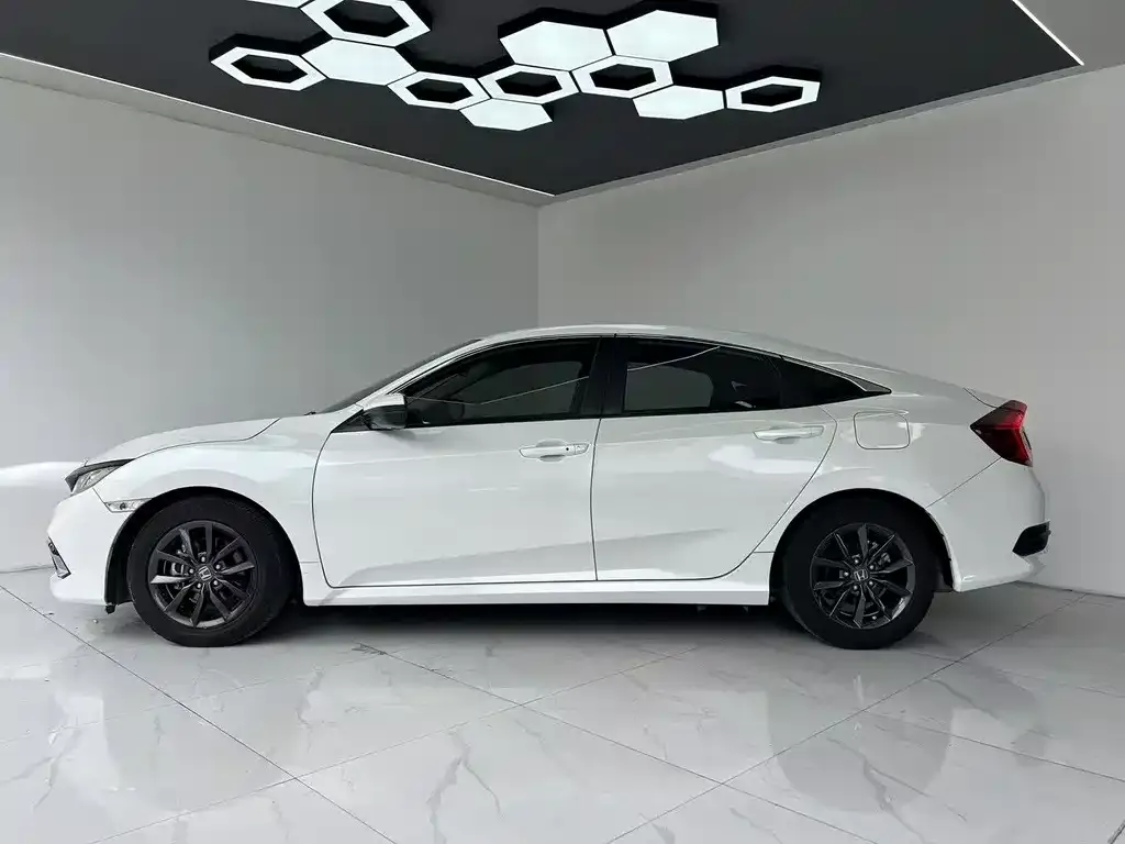 Honda Civic 2021 из CN, фото 3