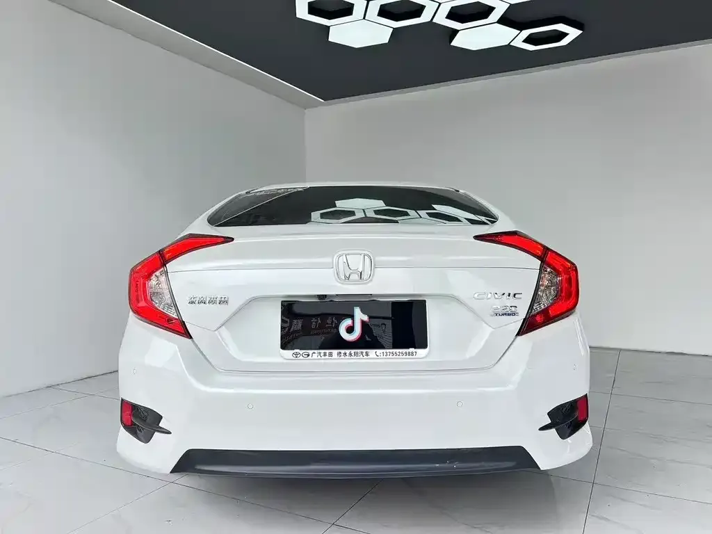 Honda Civic 2021 из CN, фото 4