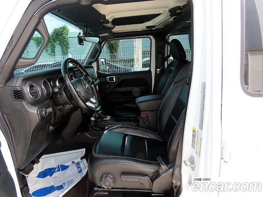 Jeep Wrangler 2021 из KR, фото 10