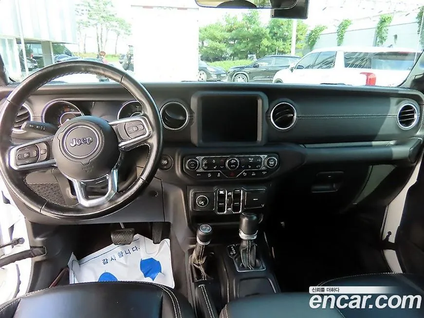 Jeep Wrangler 2021 из KR, фото 7