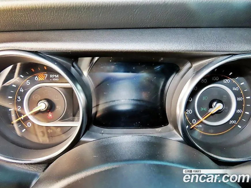 Jeep Wrangler 2021 из KR, фото 8