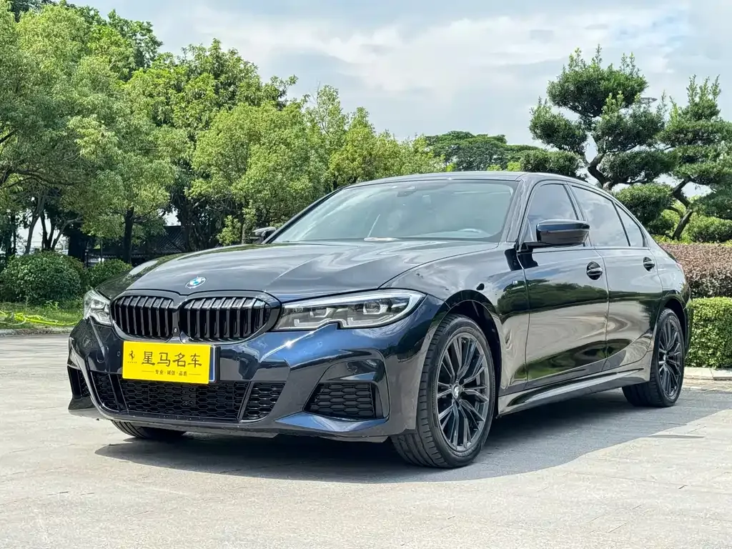 BMW 3 Series 2022 из CN, фото 1