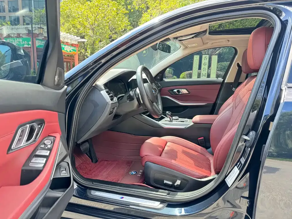 BMW 3 Series 2022 из CN, фото 4